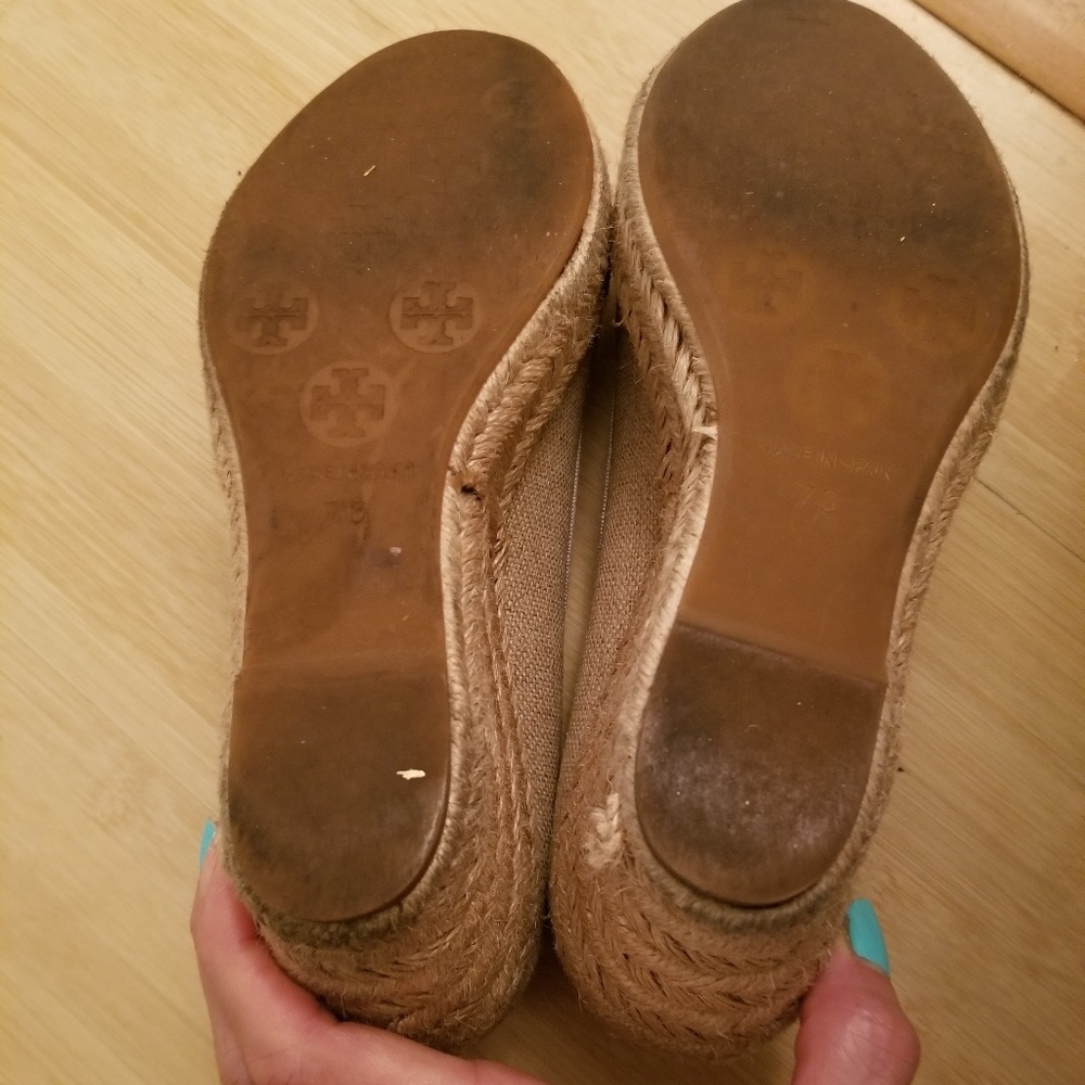 Shoes - Picture 6 of 7